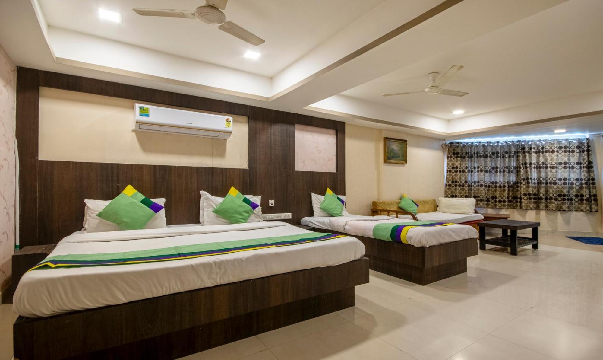 Itsy Hotels Shree Krishna Palace أحمد أباد المظهر الخارجي الصورة