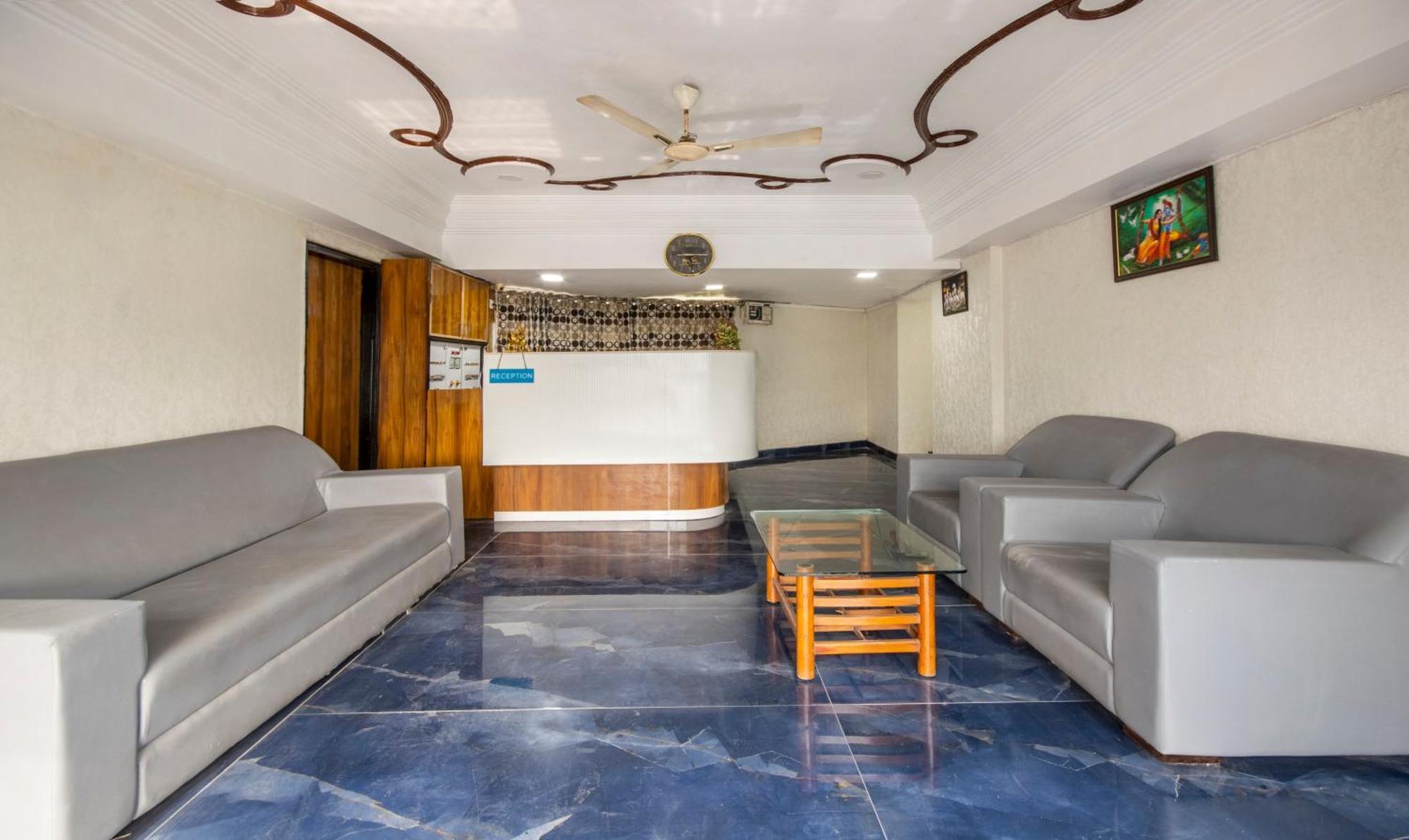 Itsy Hotels Shree Krishna Palace أحمد أباد المظهر الخارجي الصورة