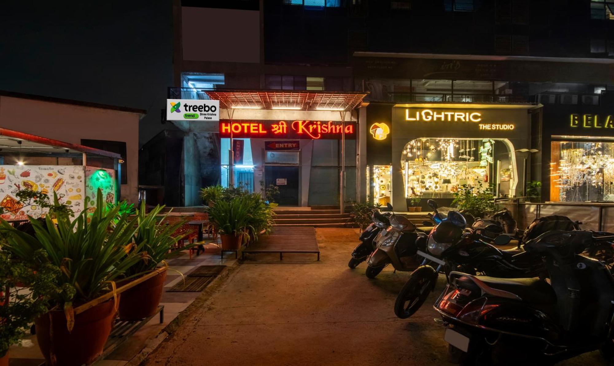 Itsy Hotels Shree Krishna Palace أحمد أباد المظهر الخارجي الصورة